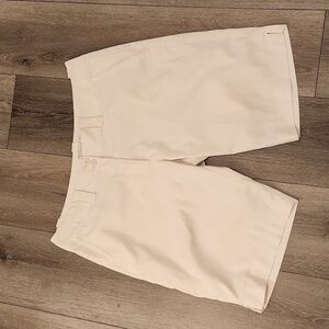 Nike Woman Golf Shorts